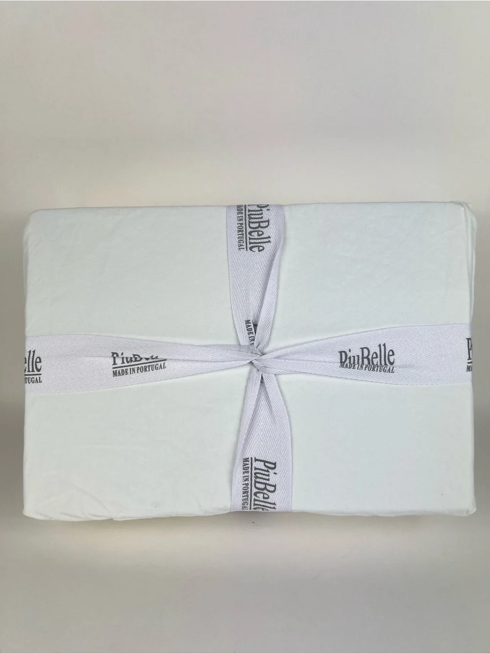 PiuBelle White Queen Sheet Set Fine Linens Soft 100% Cotton Portugal 4 Pc NEW